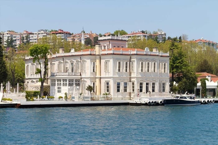 Waterfront Promenade, Arnavutköy