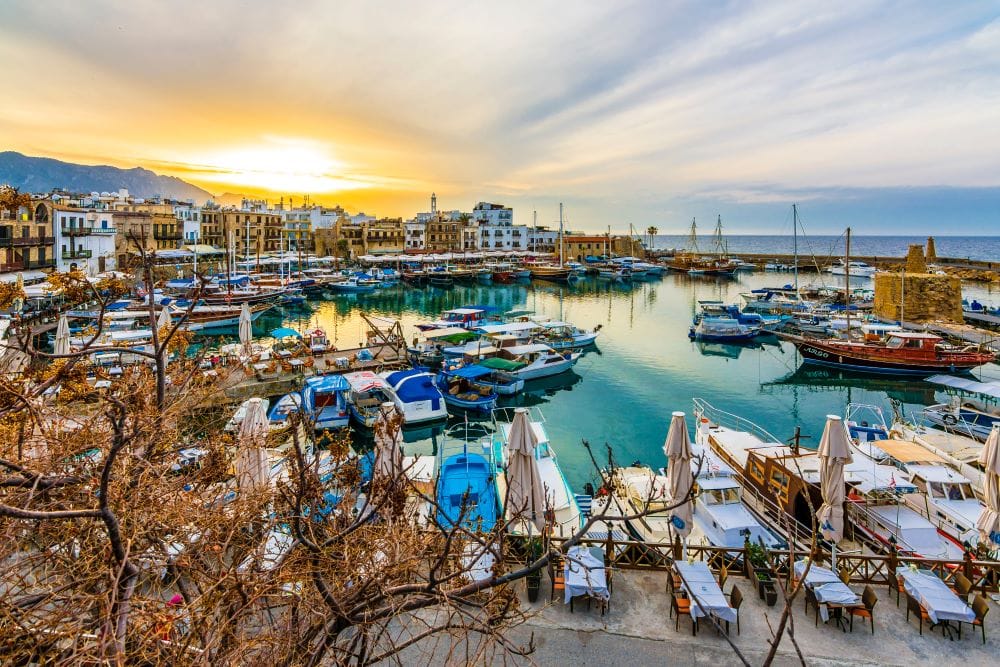 can foreigners buy property