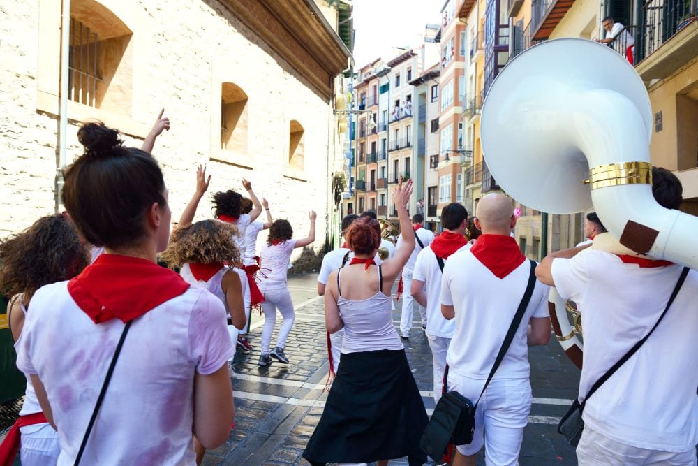 best places to live for english speakers in spain