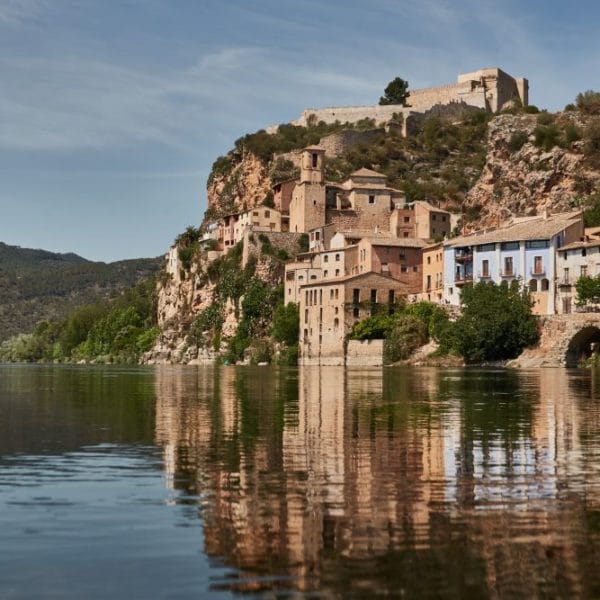 can brits buy property in spain