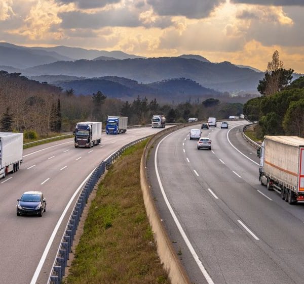 how do transportation and infrastructure in spain compare vs uae