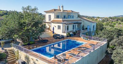 Spacious Villa With Panoramic Views