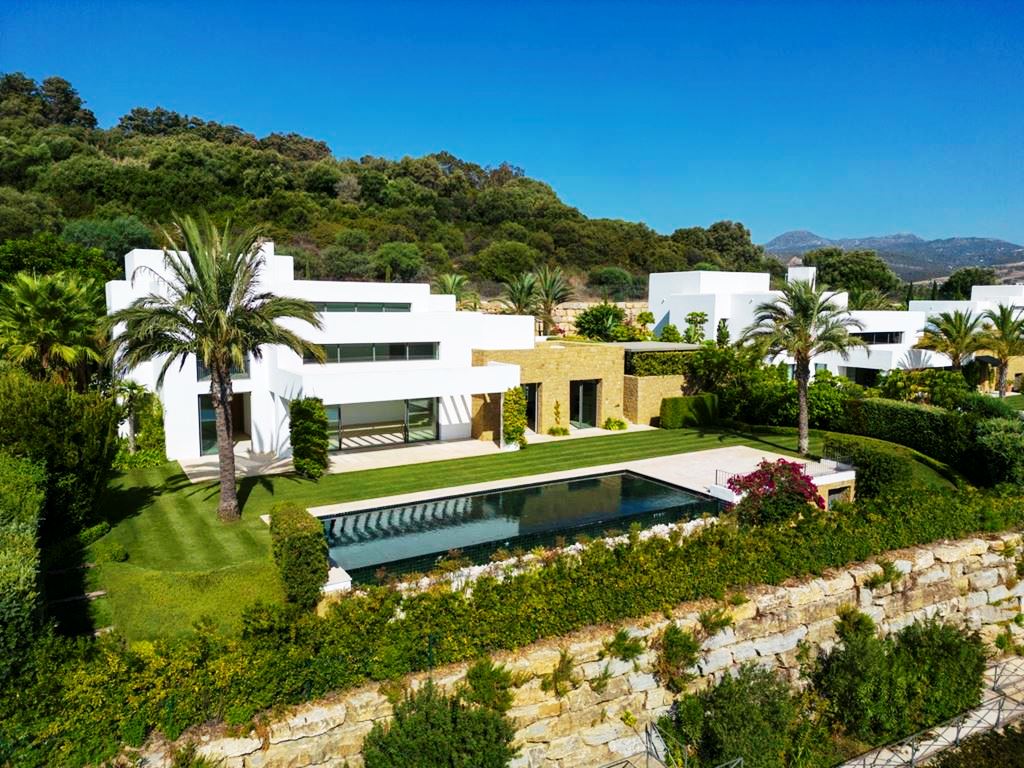 Villa im Ibiza-Stil in der Finca Cortesin