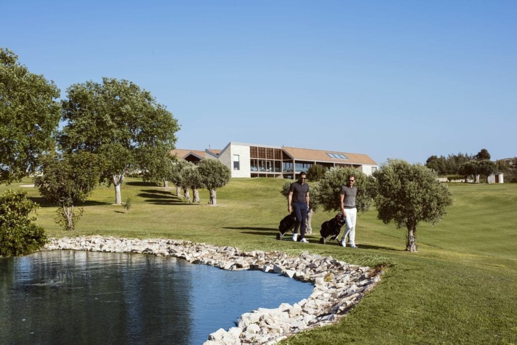 golf clubhouse 1024x683.jpg