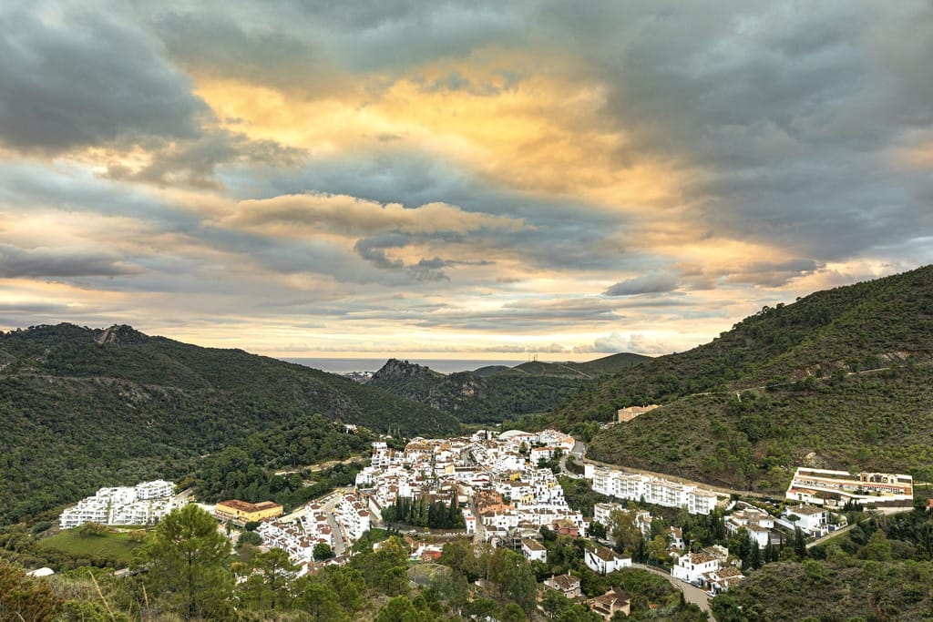 benahavis apartments esmara168 30
