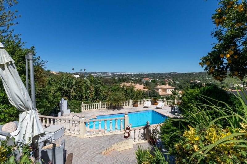 Tranquil Villa For Sale In Cabeca da Camara