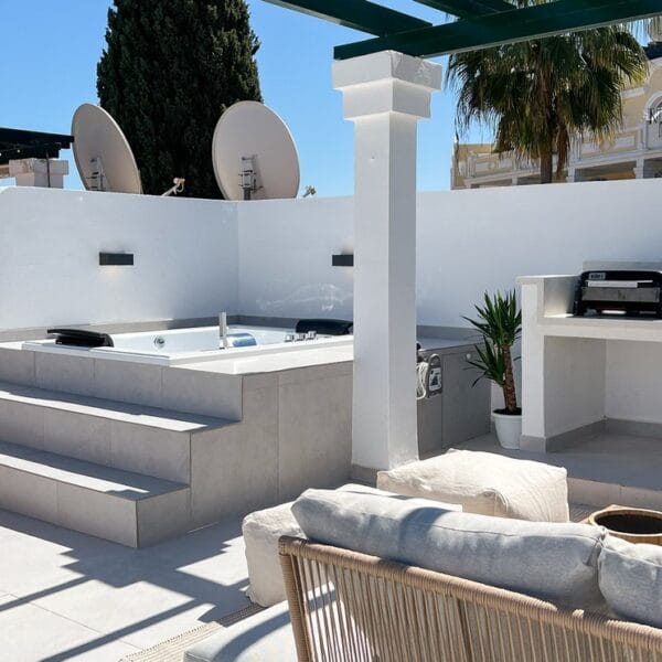 nueva andalucia apartment esmara394 7